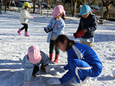 雪遊びの写真