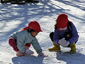 雪遊びの写真