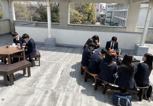 お昼のようす