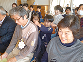 おじいちゃんおばあちゃんとのふれあい会の写真